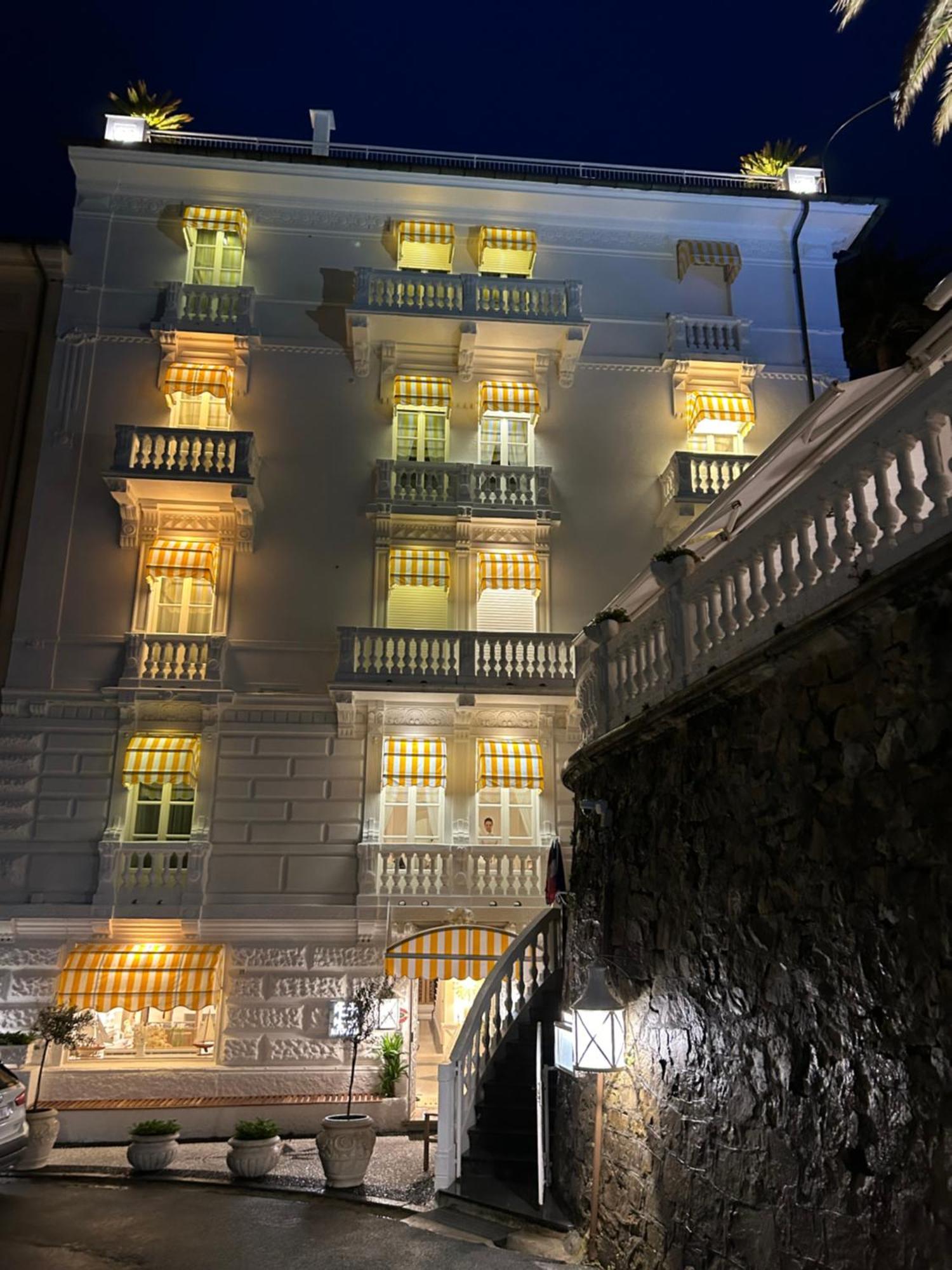 Hotel Helvetia Sestri Levante Exterior photo